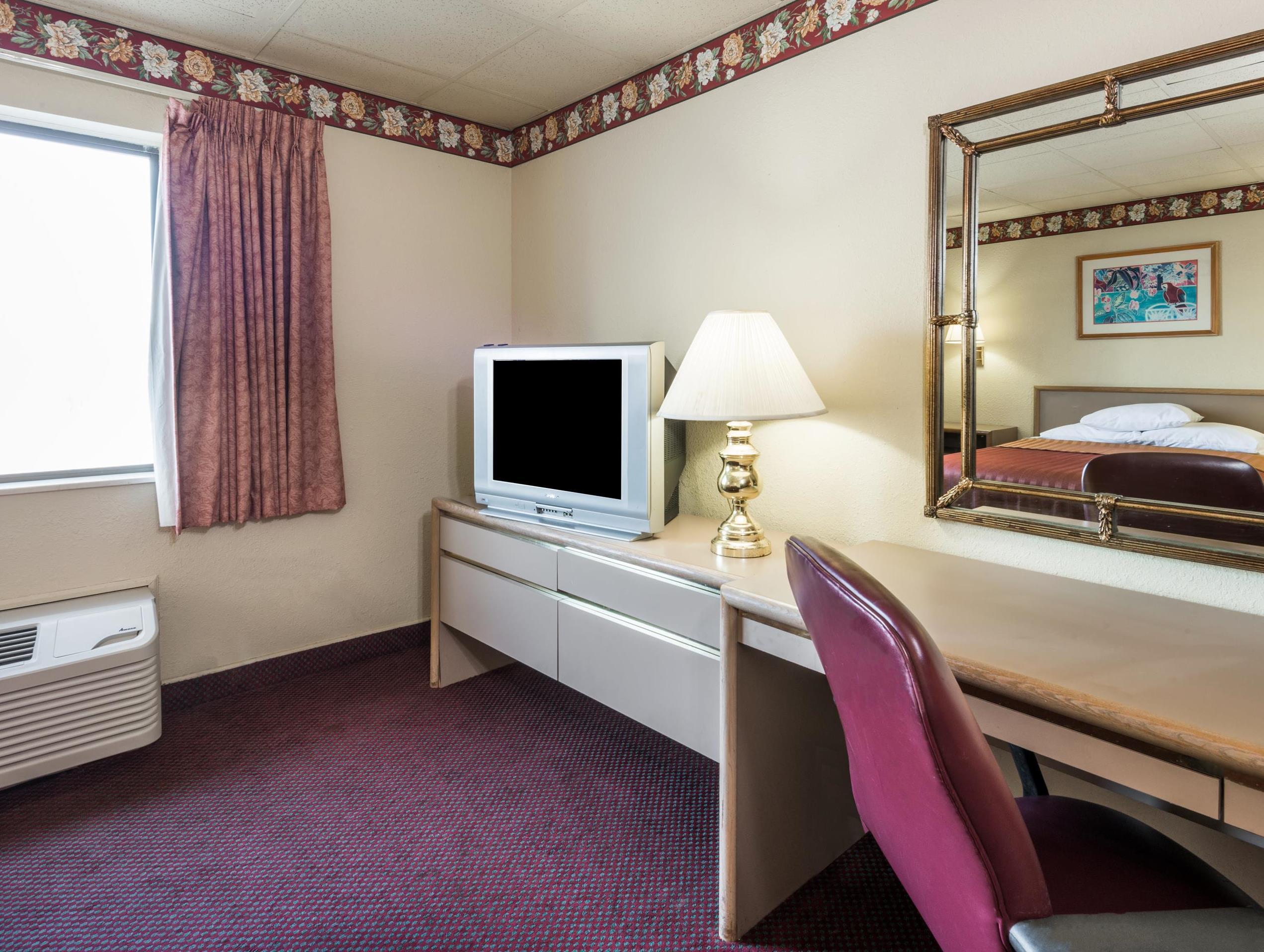 Travelodge By Wyndham Airport Platte City Exterior foto
